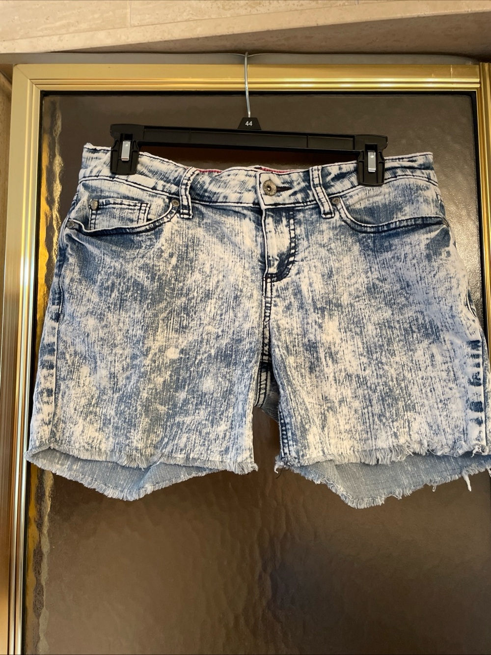 Lovesick The Skinny Jean Shorts Juniors Size 9 Stretchy Acid Wash Denim Cut Off